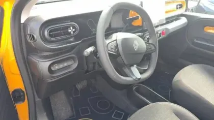 Photo 8 Renault Twingo  E-Tech Electrique 80 ch autonomie urbaine