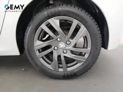 Photo 10 Peugeot 208  PureTech 75 S&S BVM5