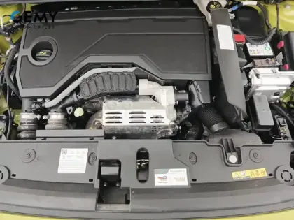 Photo 11 Peugeot 208  Hybrid 100 e-DCS6