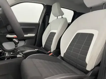 Photo 13 Citroën C3  Turbo 100 ch BVM6