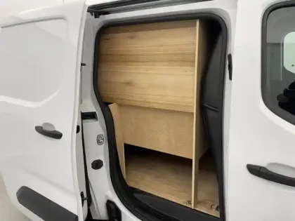 Photo 14 Peugeot Partner  FOURGON STANDARD 650 KG BLUEHDI 130 S&S BVM6