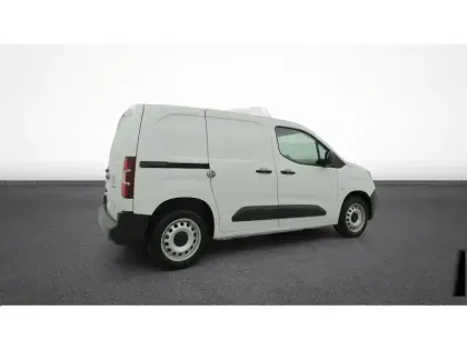 Photo 8 Peugeot Partner  FOURGON STANDARD 650 KG BLUEHDI 130 S&S BVM6
