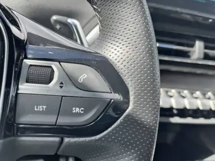 Photo 19 Peugeot 3008  Hybrid 225 e-EAT8