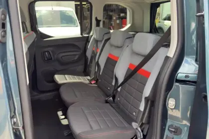 Photo 10 Citroën Berlingo  Diesel 130 ch M Automatique