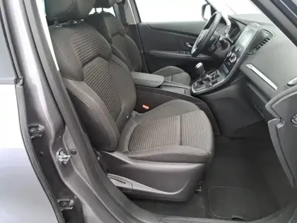 Photo 23 Renault Scenic  TCe 140 FAP - 21