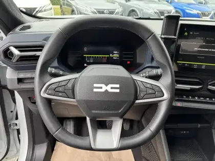 Photo 19 Dacia Duster  Mild Hybrid 130
