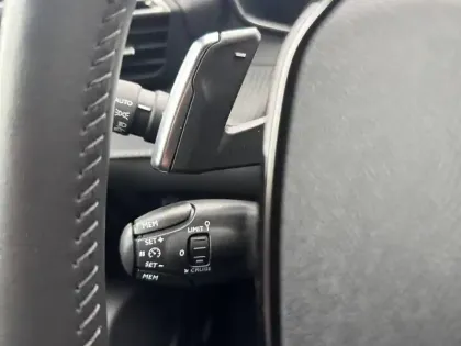 Photo 20 Peugeot 2008  Hybrid 136 e-DCS6