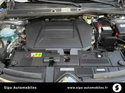 Photo 11 Citroën C4 e- 136 ch Automatique