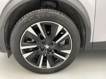 Photo 16 Peugeot 2008  PureTech 130 S&S EAT8