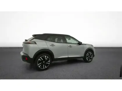 Photo 8 Peugeot 2008  PureTech 130 S&S EAT8