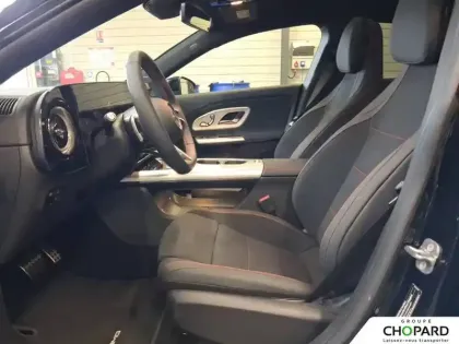 Photo 10 Mercedes CLA  180 8F-eDCT