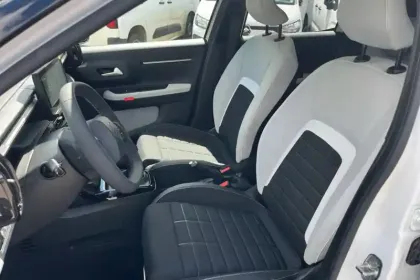 Photo 9 Citroën C3  Turbo 100 ch Manuelle