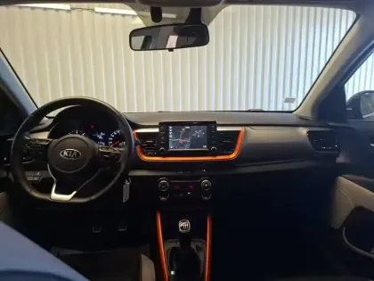 Photo 7 Kia Stonic  1.6 CRDi 110 ch