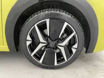 Photo 17 Peugeot 208  PureTech 100 S&S BVM6