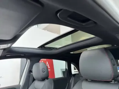 Photo 15 Mercedes Classe B  250 e Hybrid EQ 8G-DCT