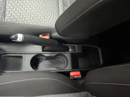 Photo 32 Renault Clio  E-Tech full hybrid 145