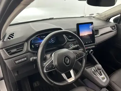 Photo 18 Renault Captur  E-Tech 145 - 21B