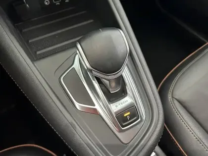 Photo 21 Renault Captur  E-Tech 145 - 21B