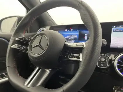 Photo 23 Mercedes Classe B  200 d 8G-DCT