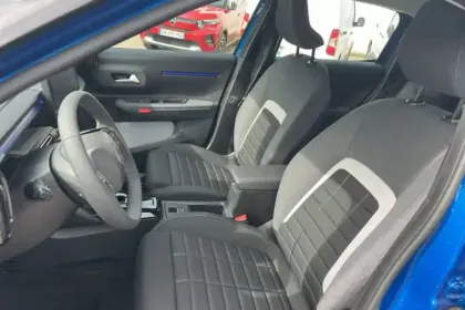 Photo 9 Citroën C3  Hybride 110 ch Automatique