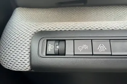 Photo 19 Citroën C3  Hybride 110 ch Automatique