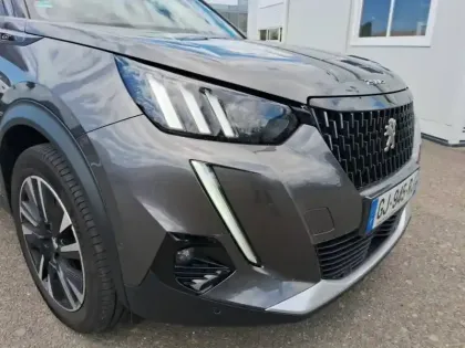 Photo 15 Peugeot 2008  PureTech 130 S&S EAT8