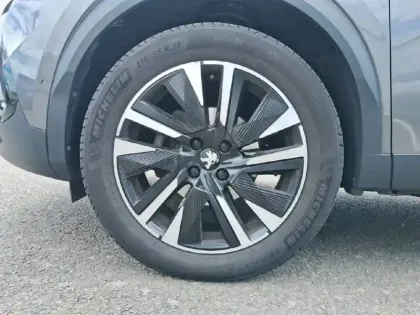 Photo 12 Peugeot 2008  PureTech 130 S&S EAT8