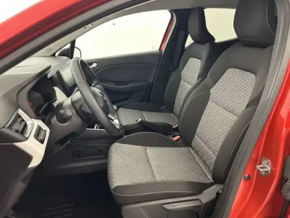 Photo 23 Renault Clio  Blue dCi 100