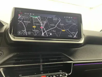 Photo 19 Peugeot 208  PureTech 100 S&S BVM6