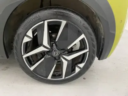 Photo 15 Peugeot 208  PureTech 100 S&S BVM6