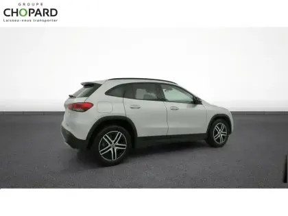 Photo 8 Mercedes GLA  250 e 8G-DCT