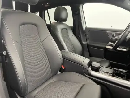 Photo 28 Mercedes GLA  250 e 8G-DCT
