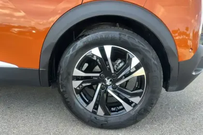 Photo 11 Peugeot 2008  PureTech 130 S&S EAT8