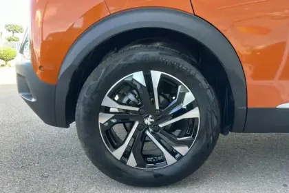 Photo 14 Peugeot 2008  PureTech 130 S&S EAT8