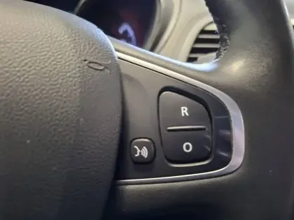 Photo 14 Renault Captur  dCi 90 Energy EDC