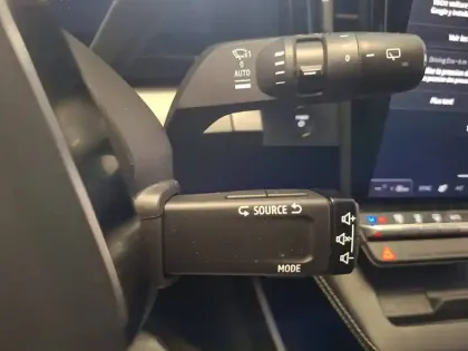 Photo 33 Renault Megane  E-Tech EV60 220 ch super charge