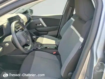 Photo 8 Citroën C4  PureTech 130 S&S BVM6 Feel