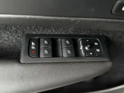 Photo 10 Volvo Xc40  B3 163 ch DCT7 Ultra