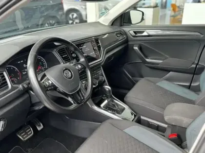 Photo 17 Volkswagen T-roc  1.5 TSI 150 EVO Start/Stop DSG7 IQ.Drive