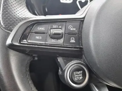 Photo 18 Alfa Romeo Tonale  1.5 Hybrid 130 ch TCT7 Sprint