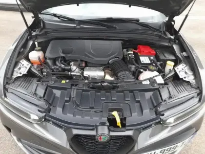 Photo 6 Alfa Romeo Tonale  1.5 Hybrid 130 ch TCT7 Sprint