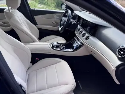 Photo 44 Mercedes Classe E 200 D 9G-TRONIC