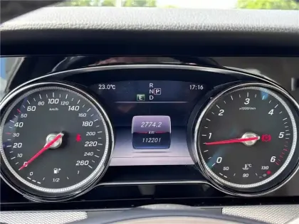 Photo 57 Mercedes Classe E 200 D 9G-TRONIC