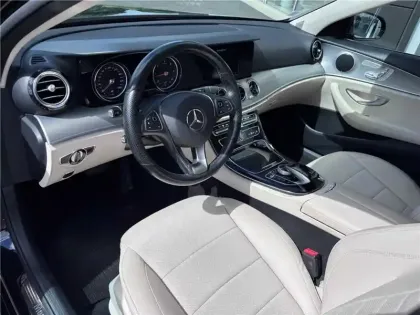 Photo 42 Mercedes Classe E 200 D 9G-TRONIC