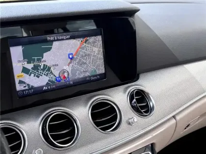 Photo 59 Mercedes Classe E 200 D 9G-TRONIC