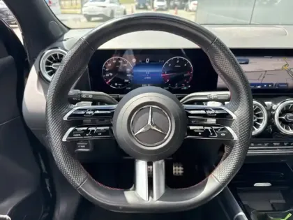 Photo 18 Mercedes GLA 200 d AMG Line