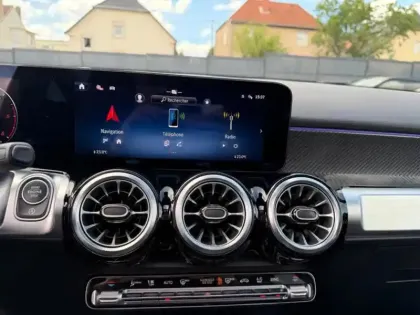 Photo 39 Mercedes GLB  200 d AMG Line
