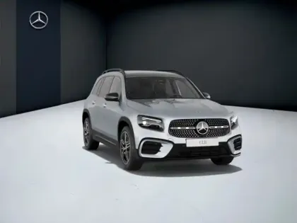 Photo 12 Mercedes GLB  200 d AMG Line