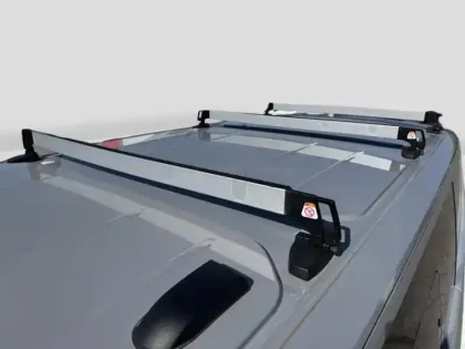 Photo 13 Ford Custom 320 L1 Trail Cabine Approfondi