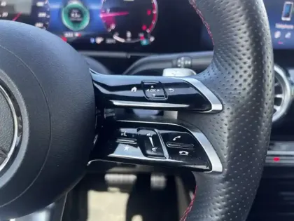 Photo 14 Mercedes GLA 200 d AMG Line